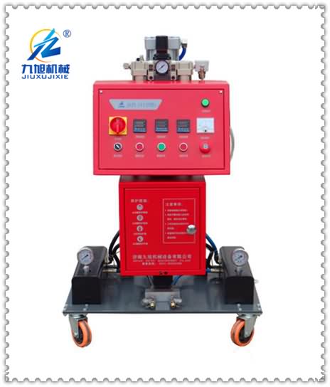 聚氨酯發(fā)泡設備型號：JNJX-III(E)(圖1)